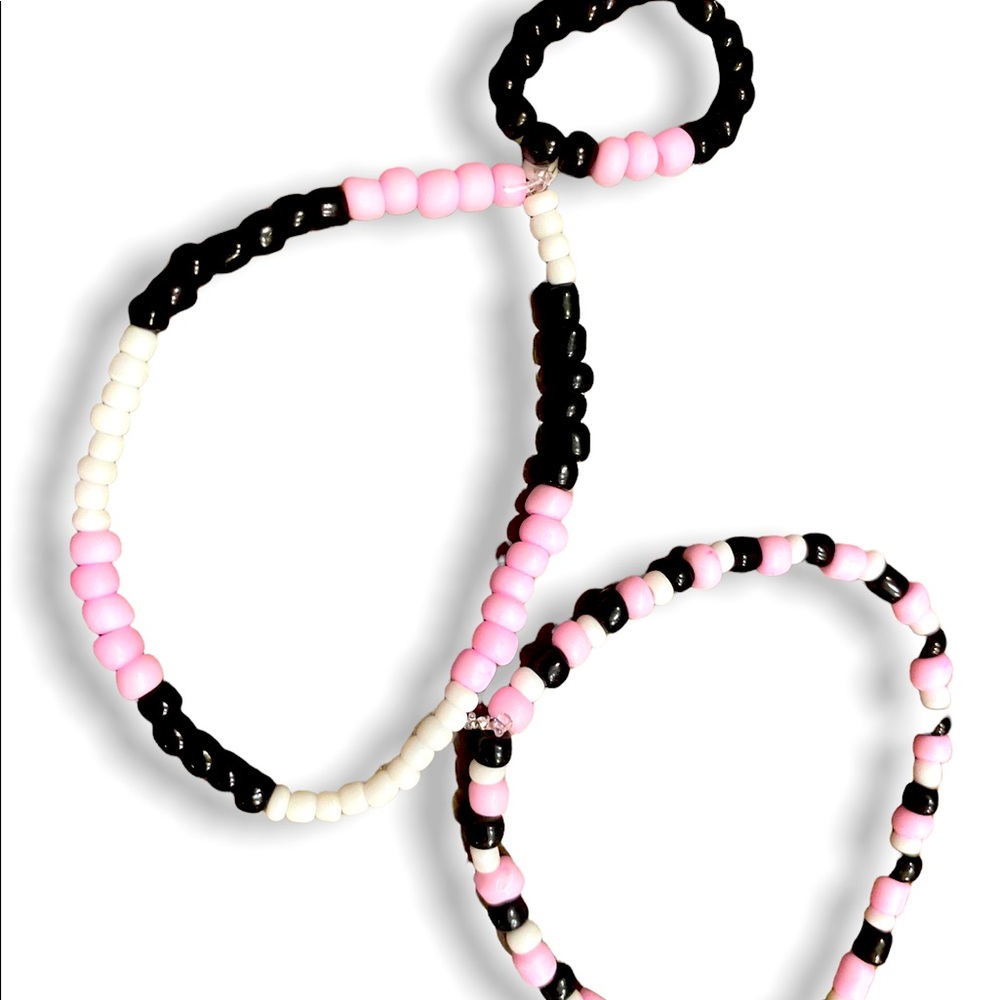 Two bracelet and ring pattern may vary